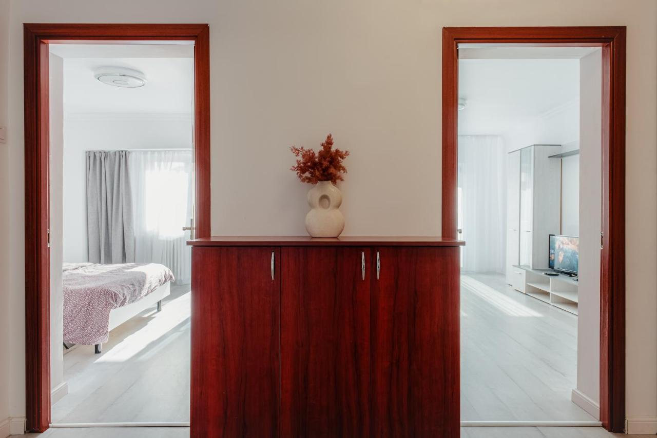 Apartament 2 Camere, Decomandat, In Zona Centrala Bucureşti Eksteriør bilde