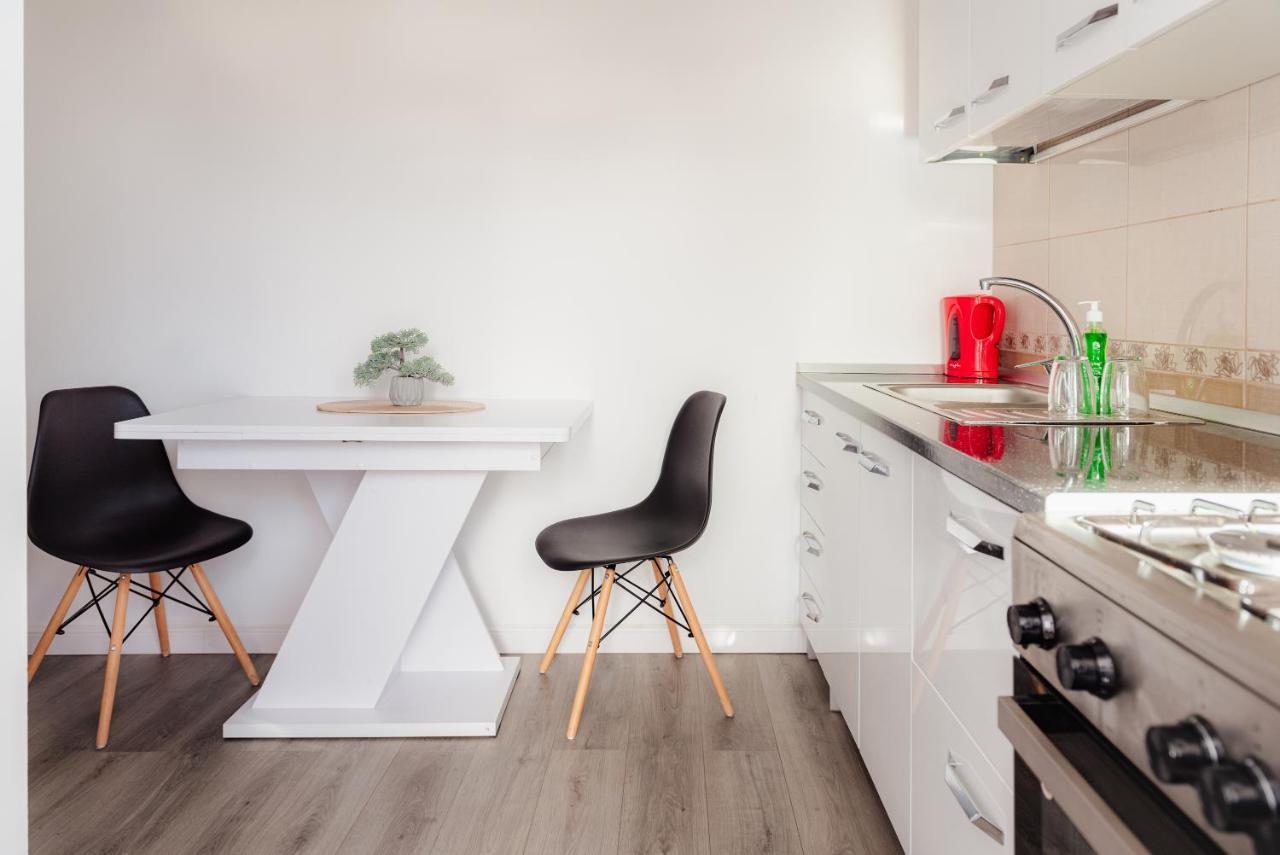 Apartament 2 Camere, Decomandat, In Zona Centrala Bucureşti Eksteriør bilde